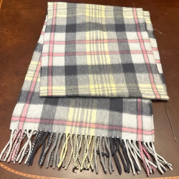✔️82 BEGG Lambswool Angora Plaid Wool Scarf with Fringe